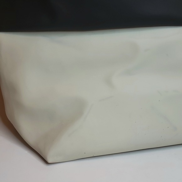 Fear of God Essentials Black and Cream Tote Bag - Picture 4 of 11